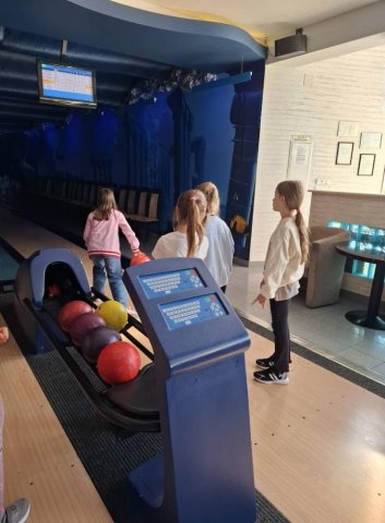 55746285412707223348557121348570996399676544n